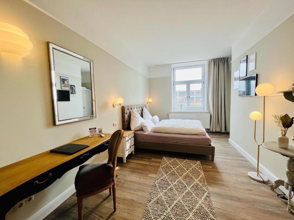 Lexow - Hotel An De Havenkant เทินนิง ภายนอก รูปภาพ