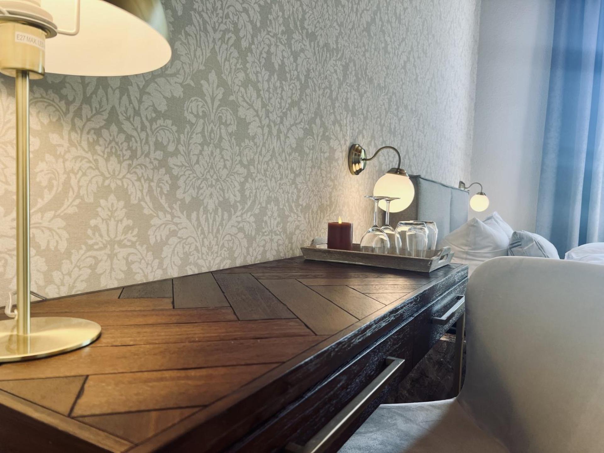 Lexow - Hotel An De Havenkant เทินนิง ภายนอก รูปภาพ